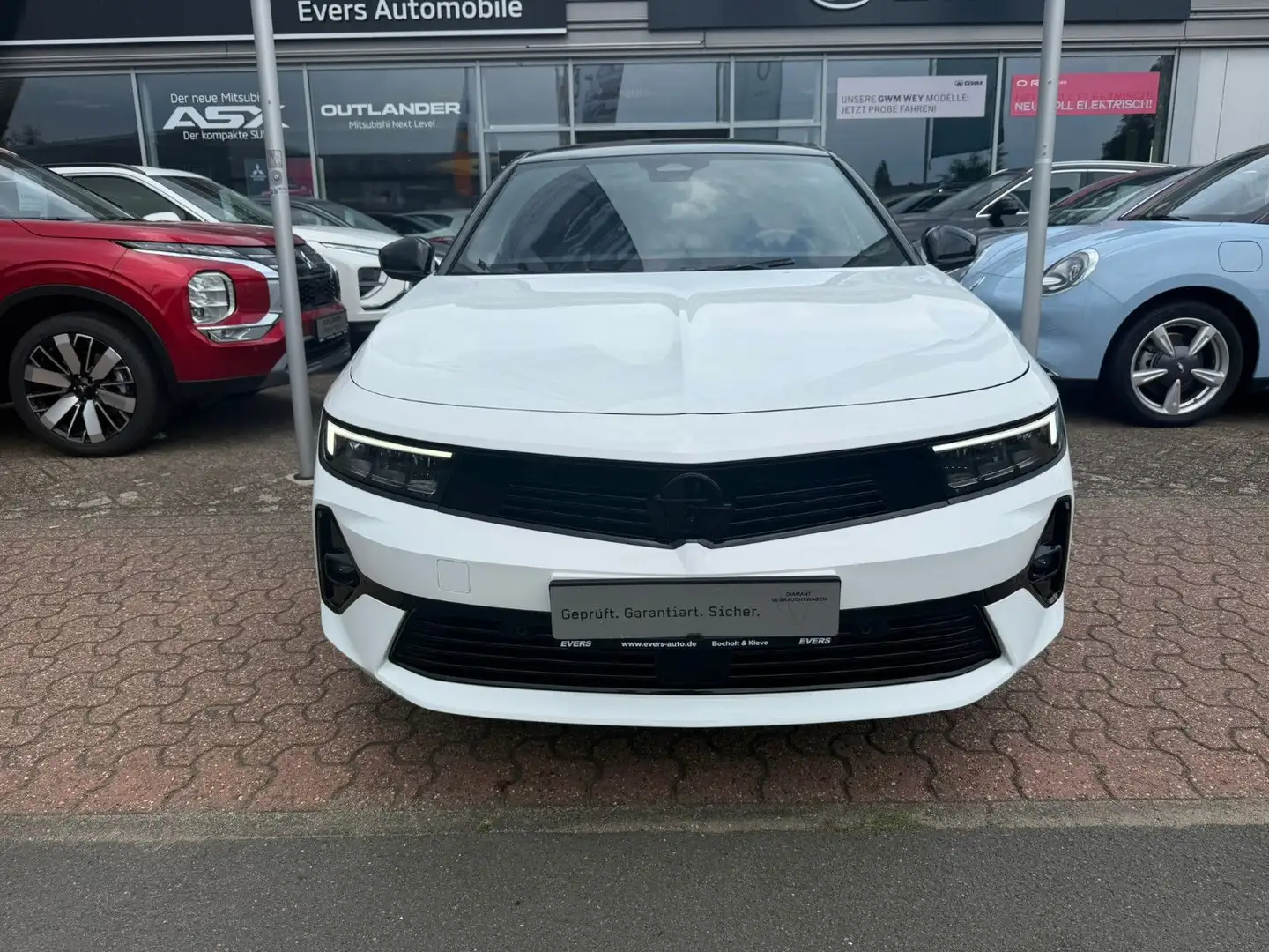 Opel Astra ST 1.2 GS Autom. *AHK*NAVI*LED*HUD*PDC*360 Wit - 2