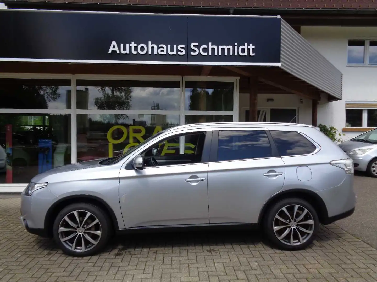 Mitsubishi Outlander 2.2 DI-D Diamant Edition 4WD Argent - 1
