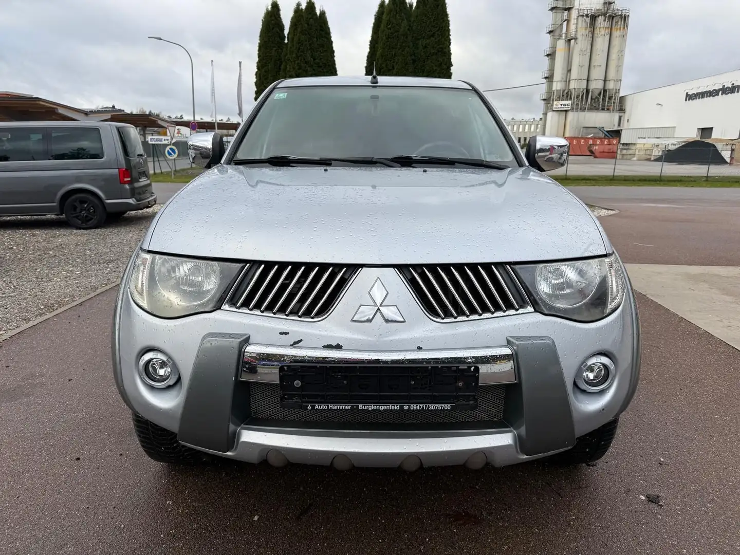 Mitsubishi L200 Intense Doppelkabine 4WD Gris - 1