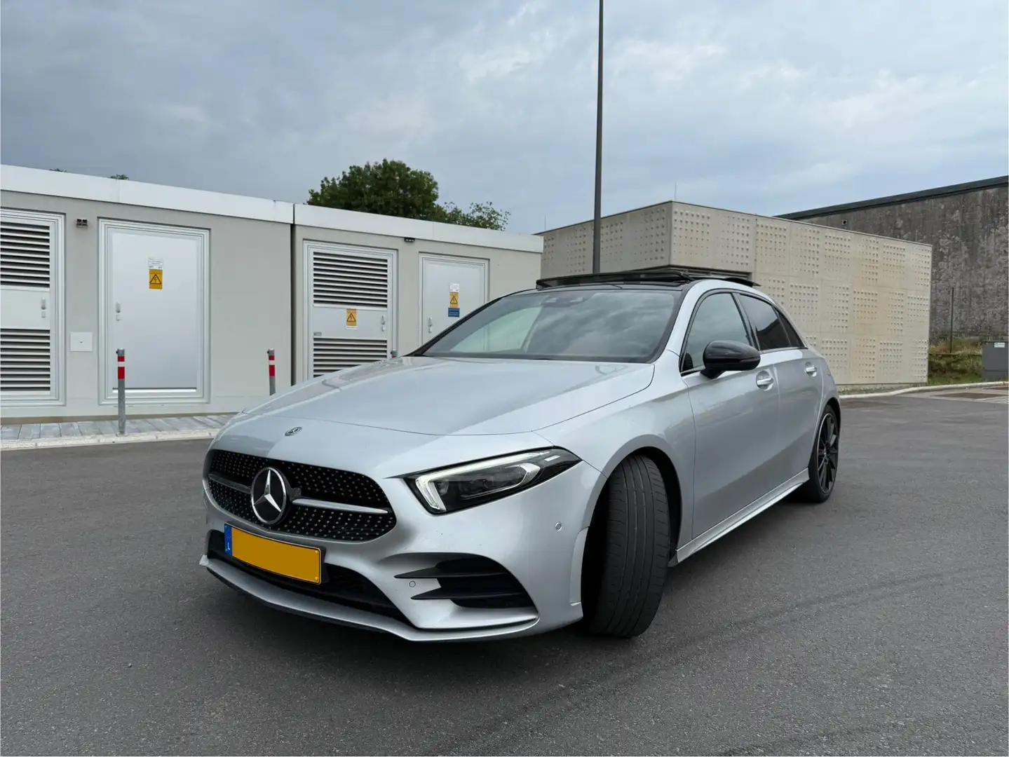 Mercedes-Benz A 200 AMG Line - 2