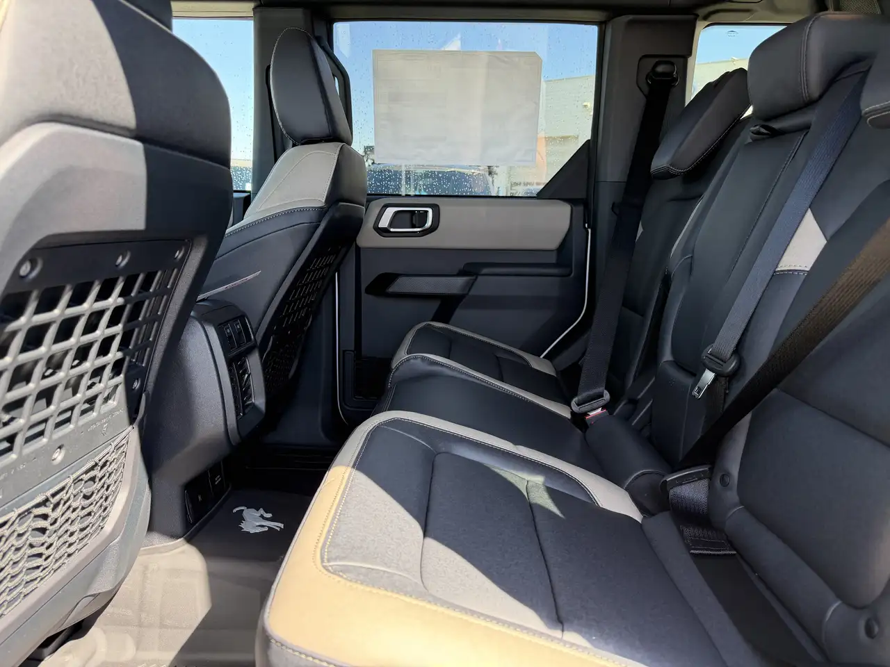 Ford Bronco снимка Ford Bronco