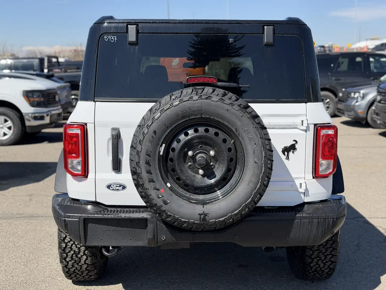 Ford Bronco снимка Ford Bronco