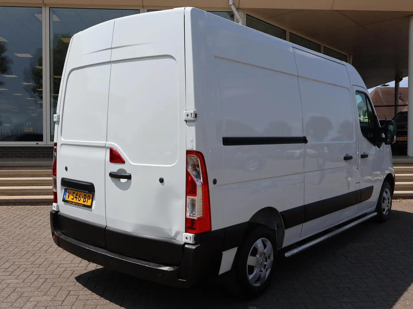 Nissan NV400 2.3 DCI L2H2 OPTIMA + CAMERA | CRUISE | DAB | AIRC Wit - 2