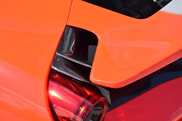 Ferrari 488 GTB Pista *Lift*Kamera*Racingstripe* Ansicht 17