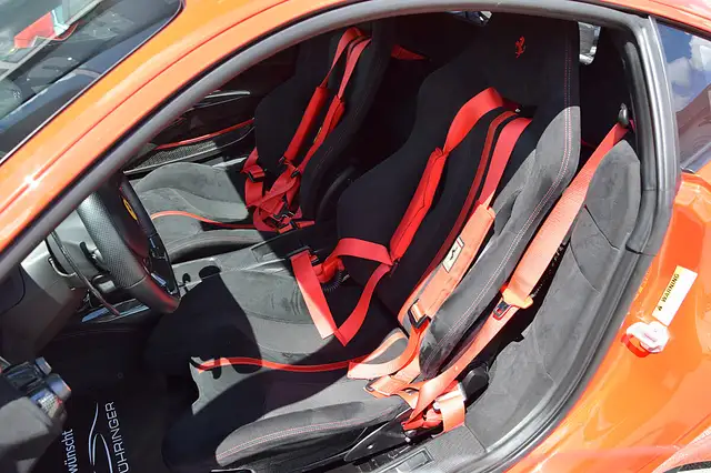Ferrari 488 GTB Pista *Lift*Kamera*Racingstripe* Ansicht 6