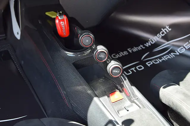 Ferrari 488 GTB Pista *Lift*Kamera*Racingstripe* Ansicht 13