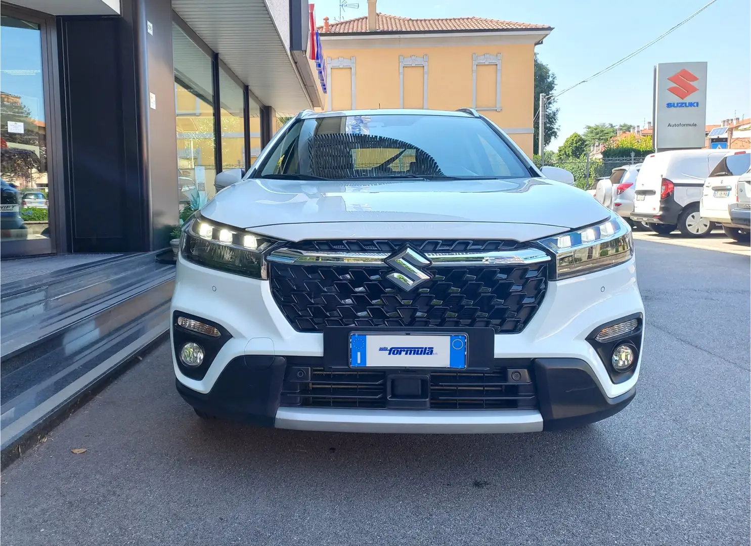 Suzuki S-Cross 1.4 Hybrid Top Bianco - 2