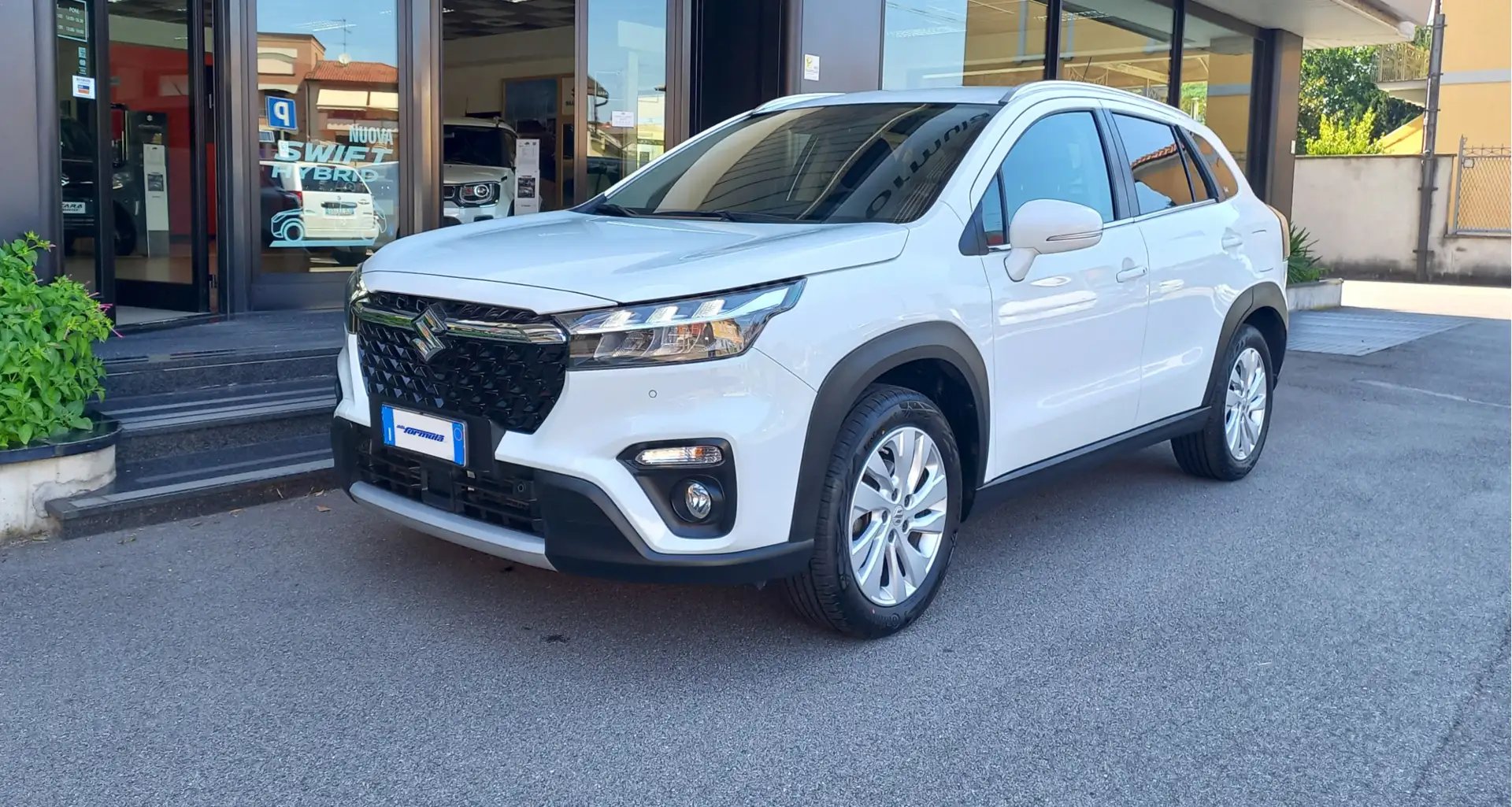 Suzuki S-Cross 1.4 Hybrid Top Bianco - 1
