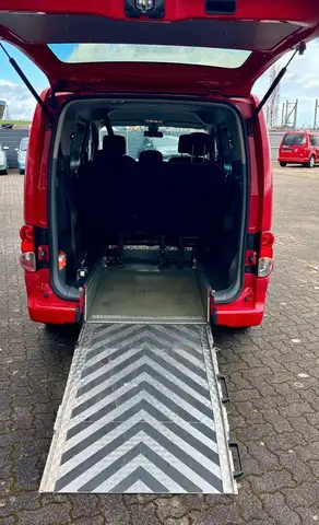 Nissan NV200 Evalia Premium Rollstuhl Rampe