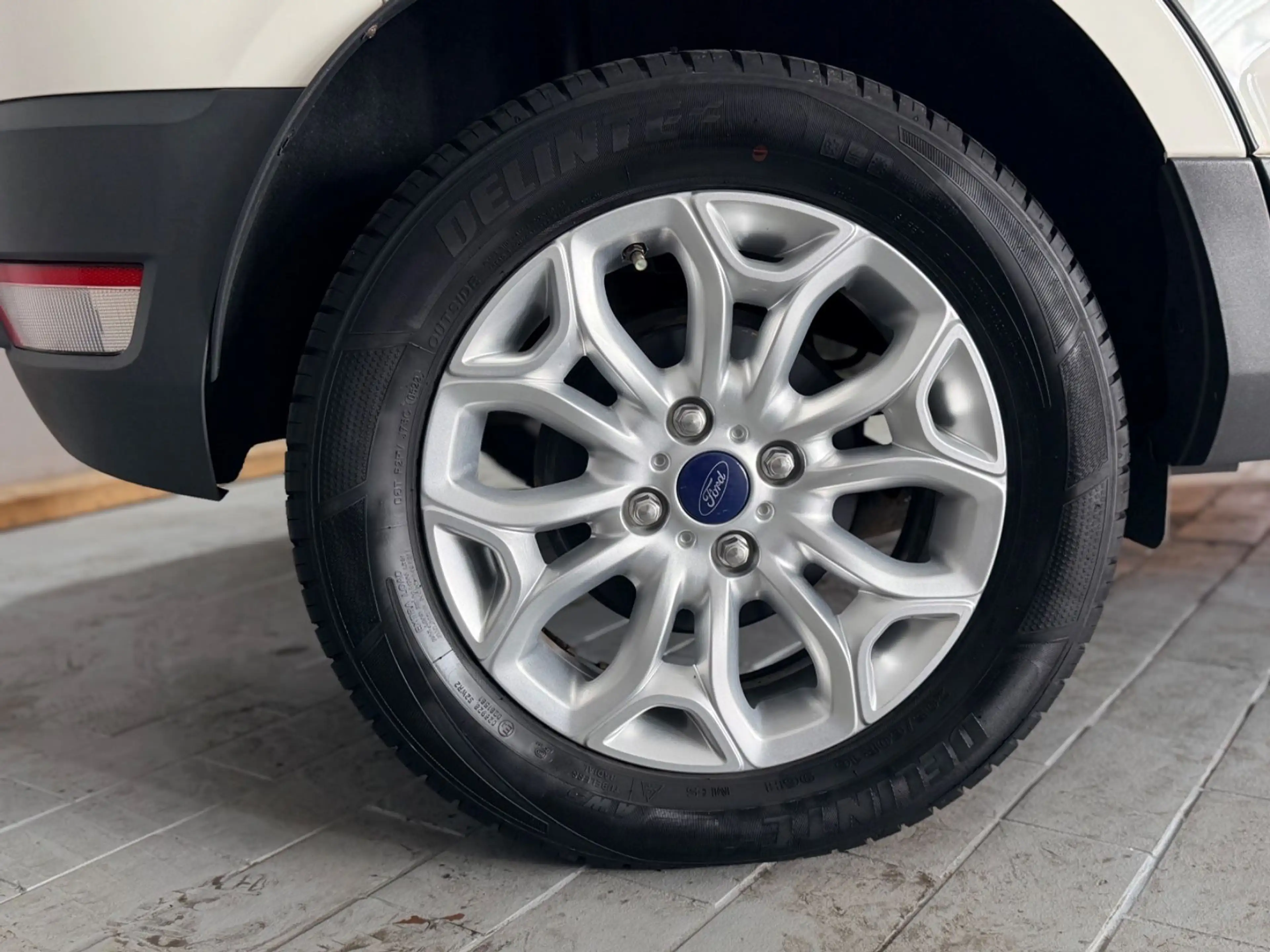 Ford EcoSport Titanium — photo 8