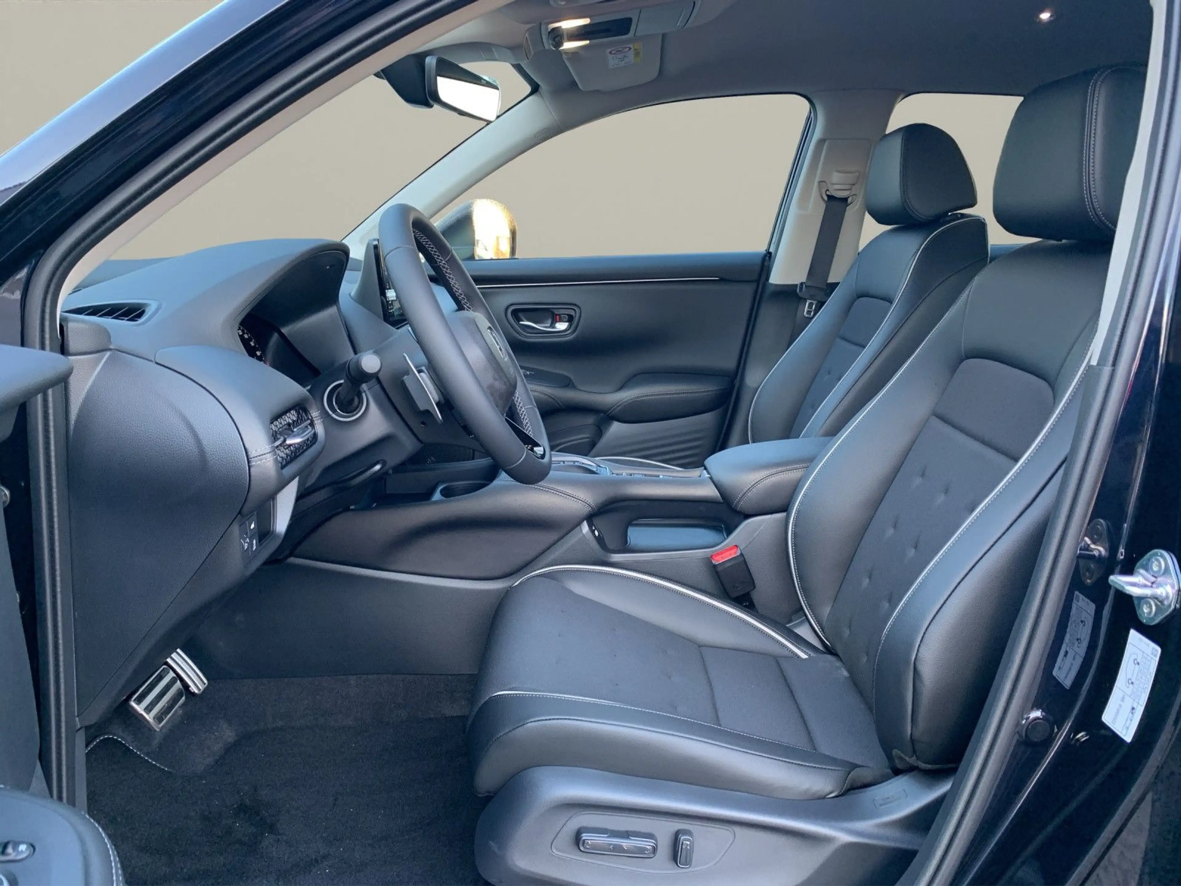 Honda ZR-V 2.0 Sport Hybrid 8 Jahre Garantie — photo 14