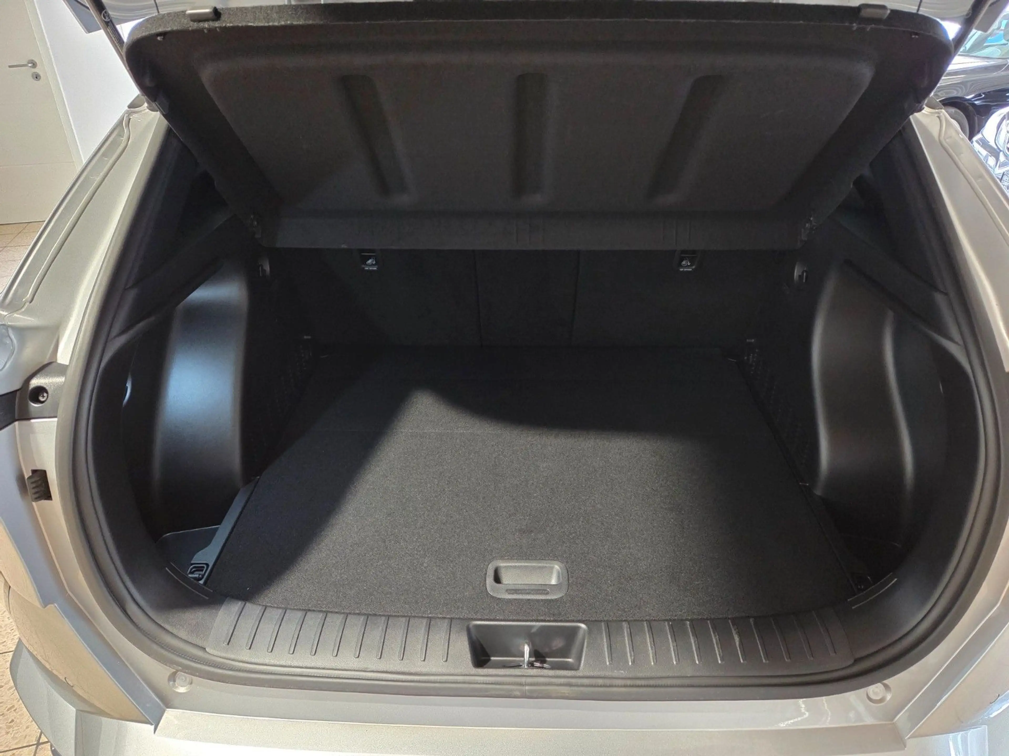 Hyundai KONA N Line 2WD — photo 12