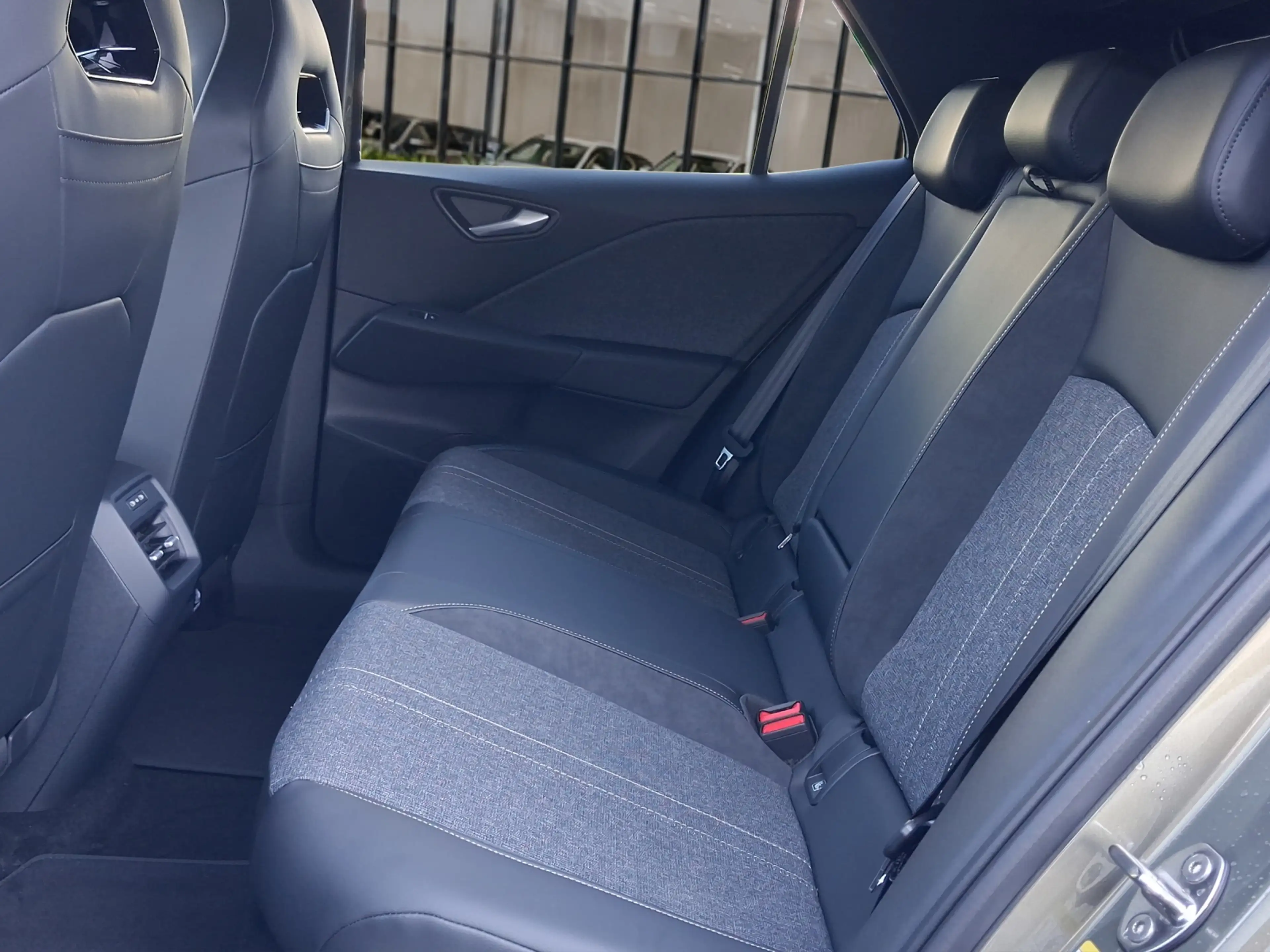 Volkswagen ID.3 Neo Style 140 kW (190 PS) 58 kWh 1-Gang-Automat... — photo 7