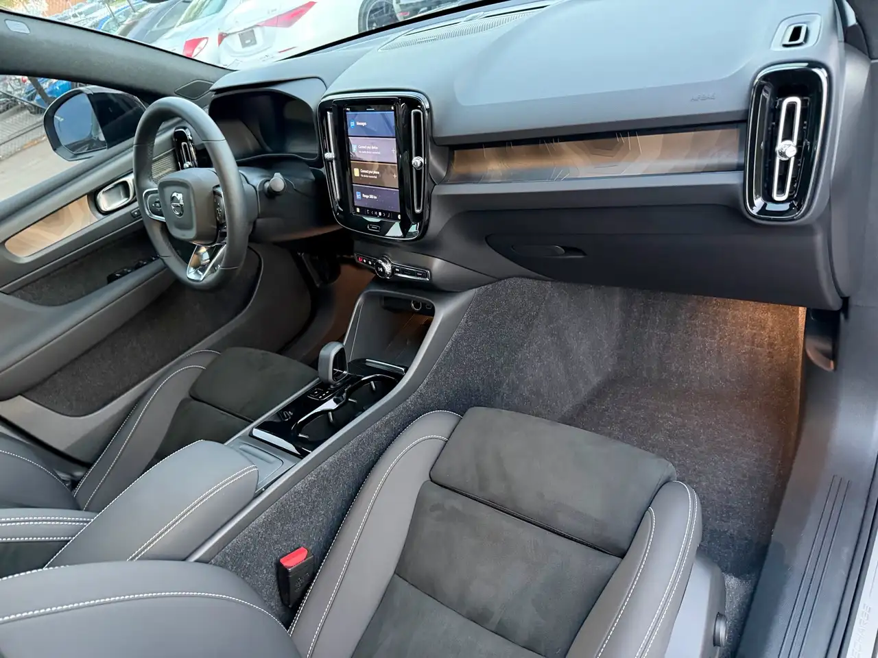 Volvo C40 снимка Volvo C40