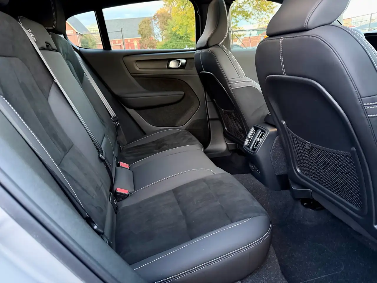 Volvo C40 снимка Volvo C40