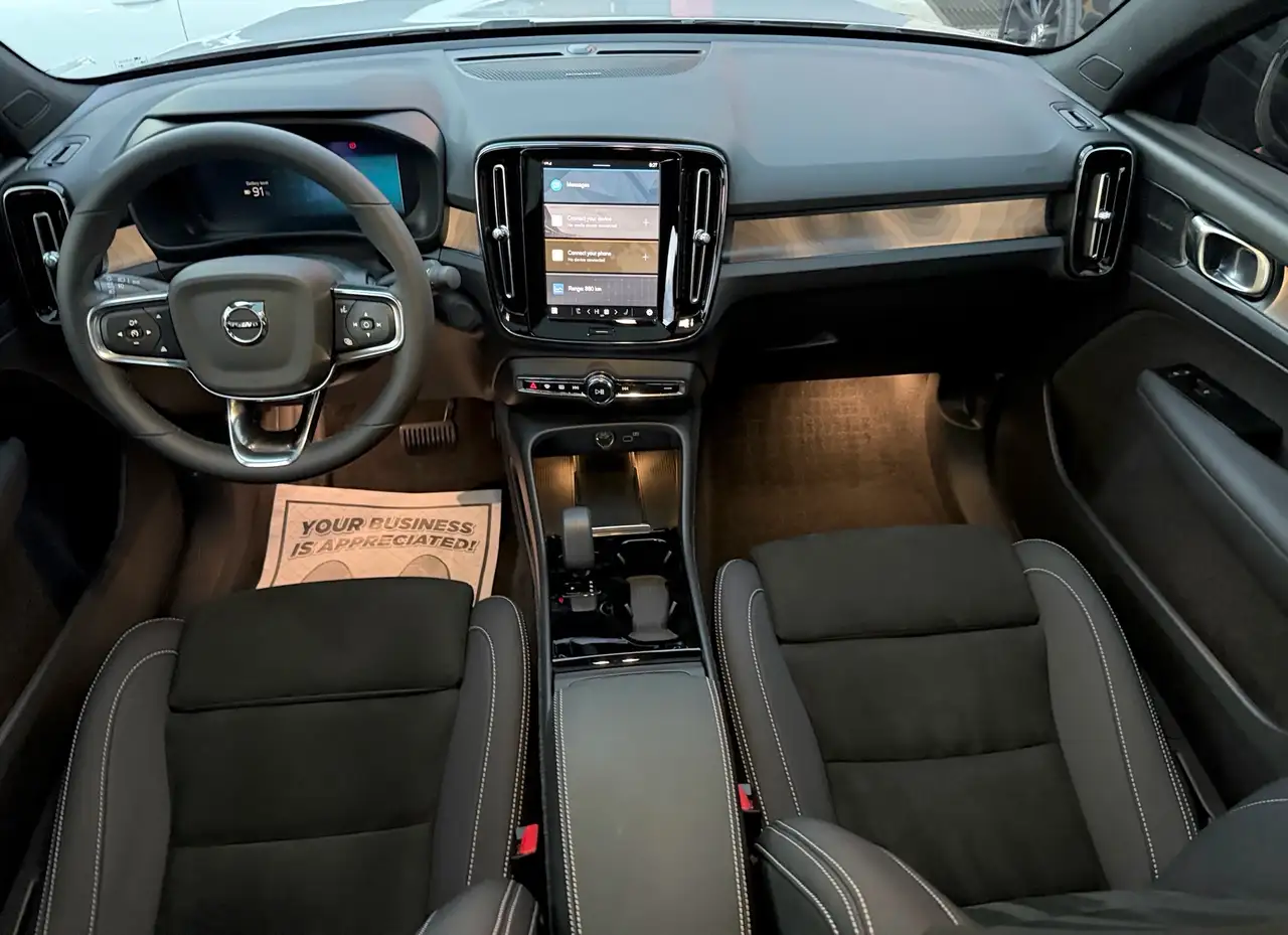 Volvo C40 снимка Volvo C40