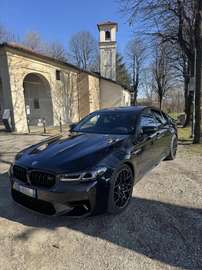 4.4 V8 Competition auto