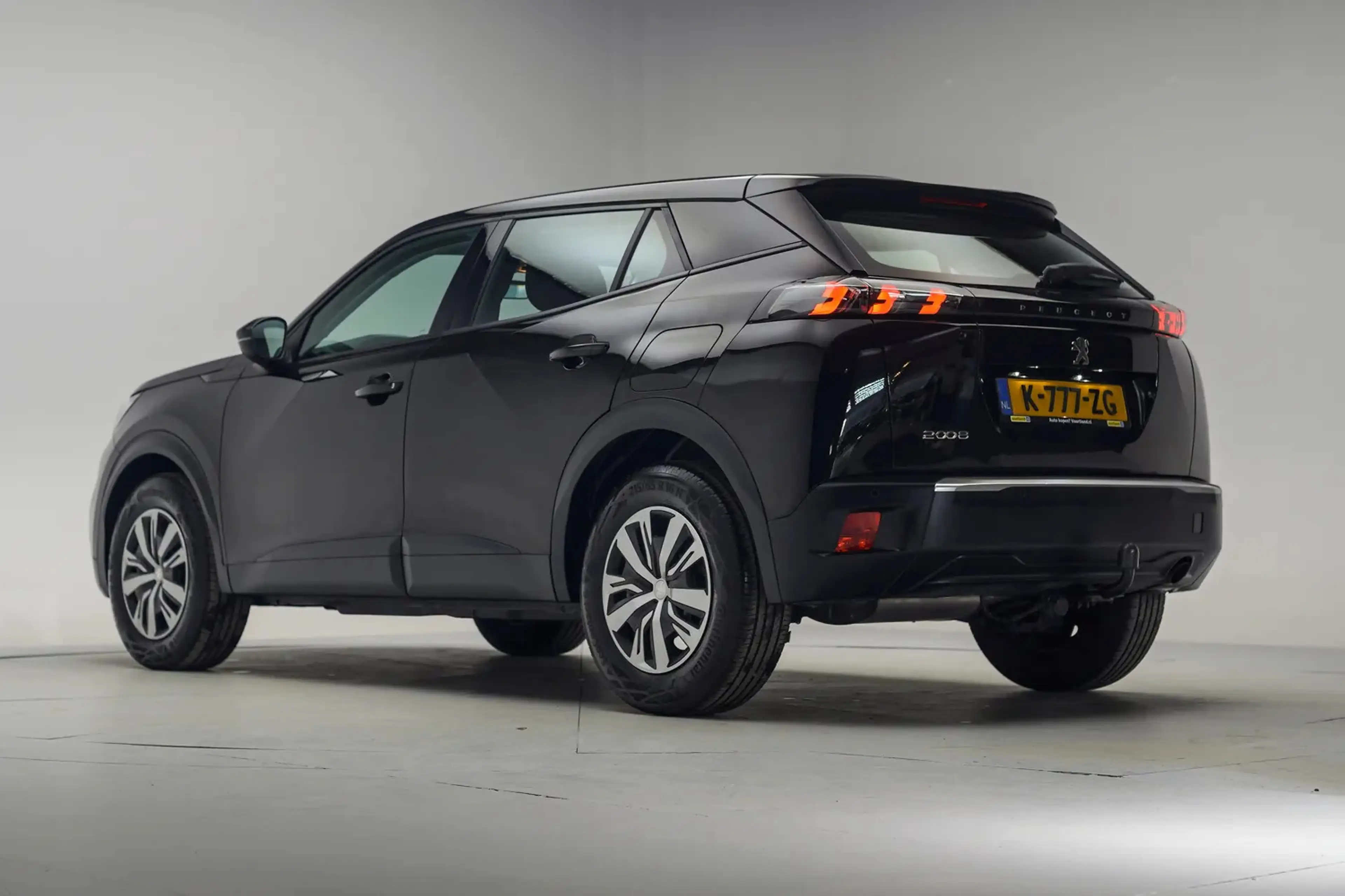 Peugeot 2008 1.2 PureTech Active [ Trekhaak Navi Apple/Android — photo 3