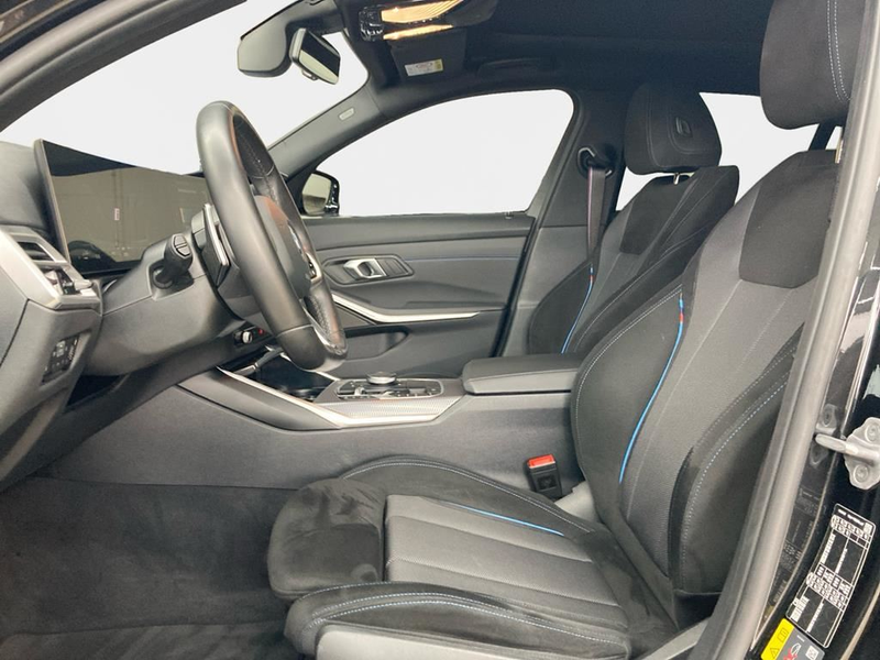BMW 330 M Sport Pro — photo 11