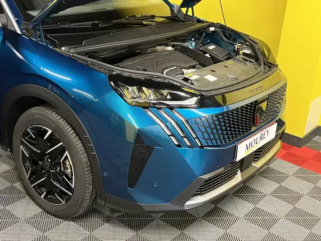 Peugeot 5008 view 5