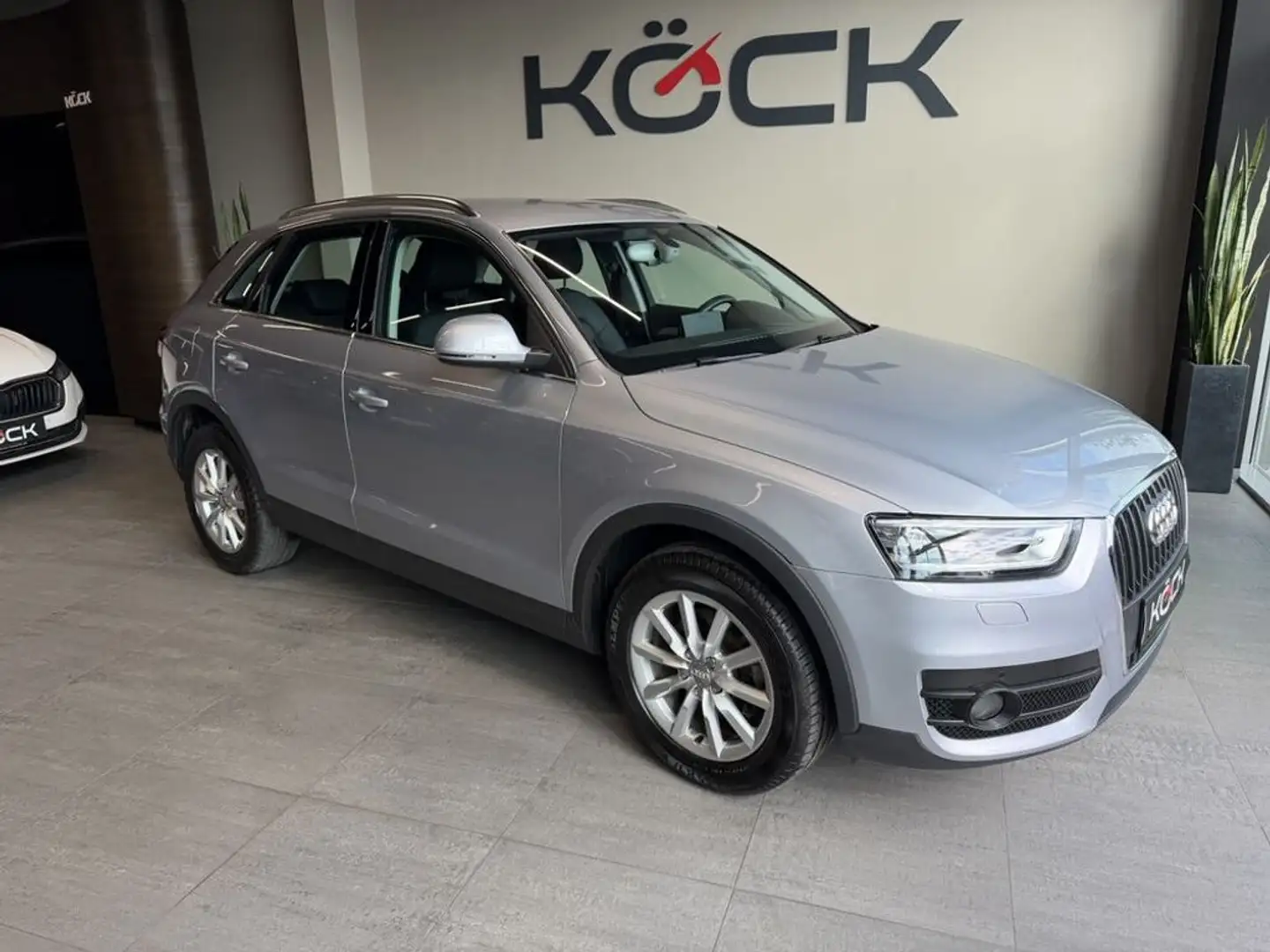Audi Q3 1.4 TFSI Silber - 2