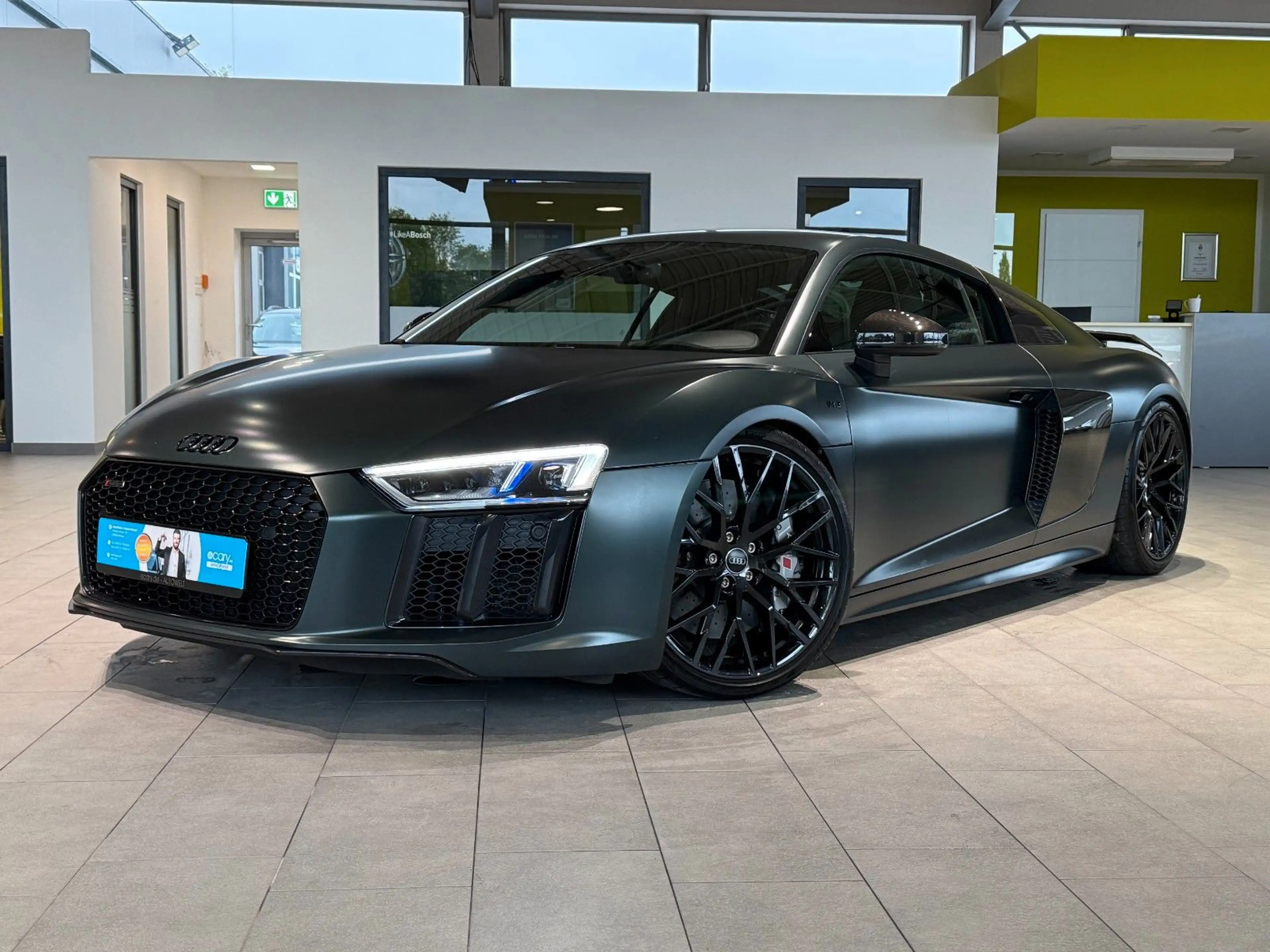 Audi R8 Coupe quattro plus*Capristo*Carbon*