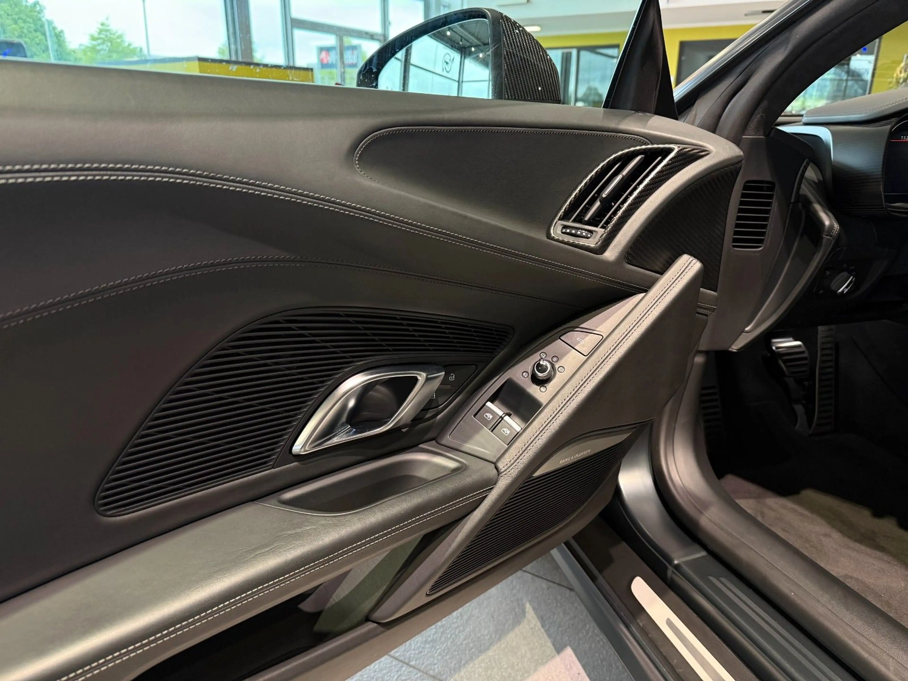 Audi R8 Coupe quattro plus*Capristo*Carbon* — photo 14