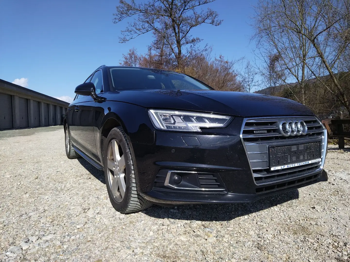 Audi A4 Avant 2,0 TDI quattro S-tronic - 1