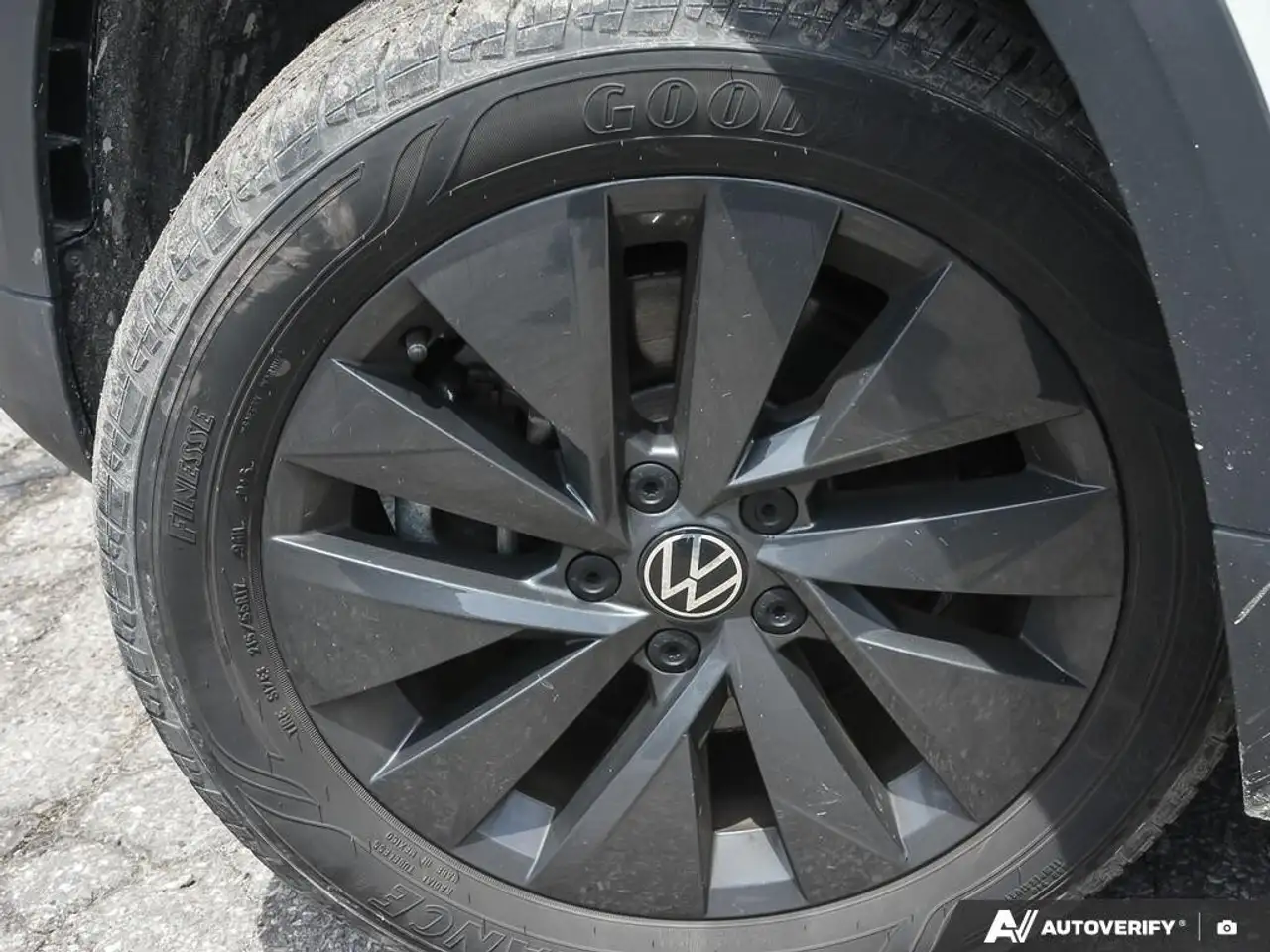 Volkswagen Taos снимка Volkswagen Taos