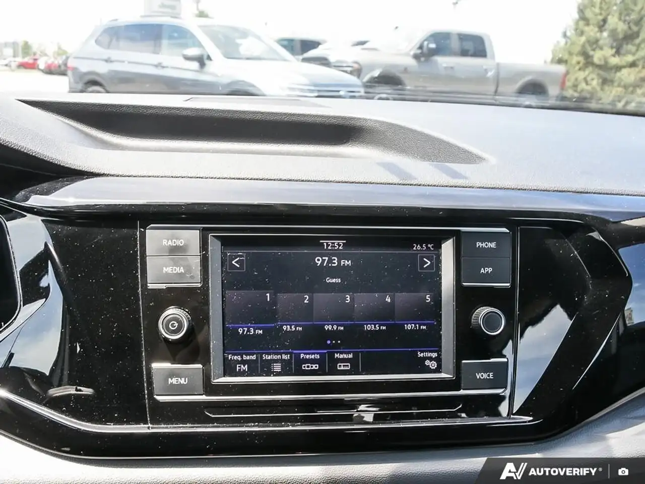 Volkswagen Taos снимка Volkswagen Taos