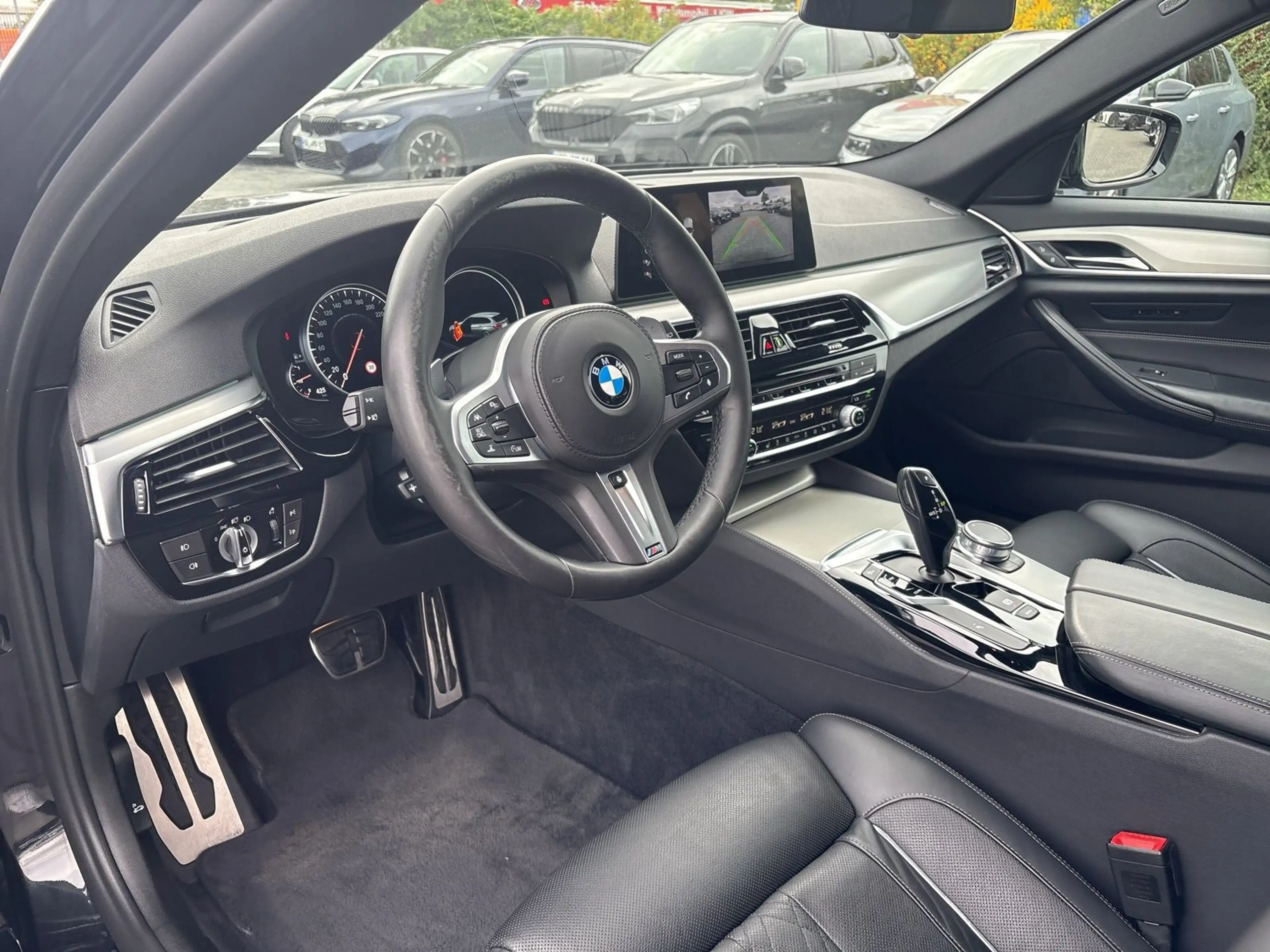 BMW 530 d xDrive Touring M Sport AHK HUD Standhzg NUR GEWE — photo 8