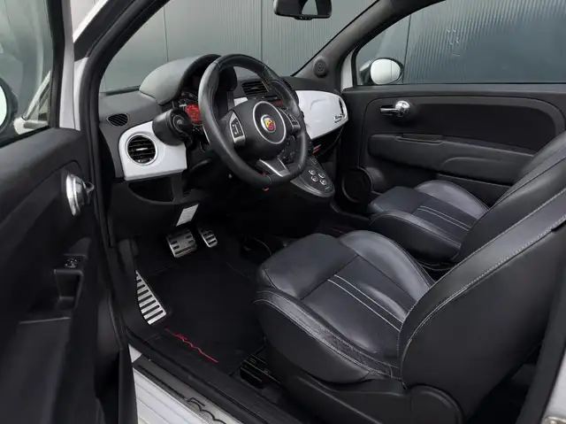 Abarth 500C view 16