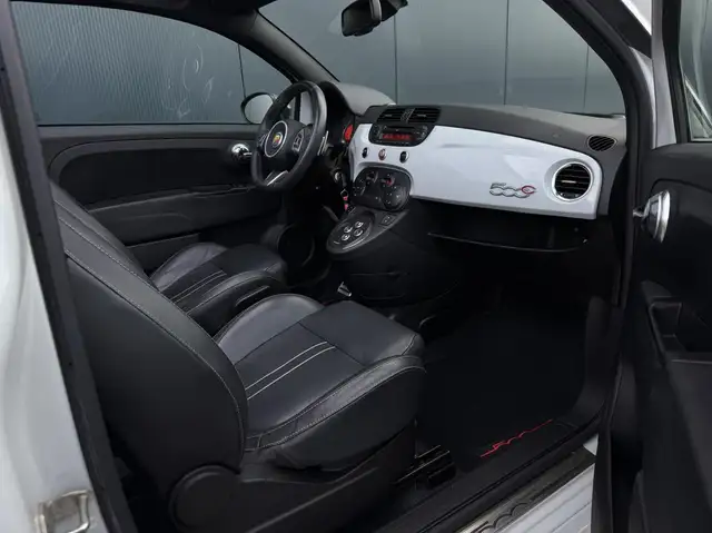 Abarth 500C view 17