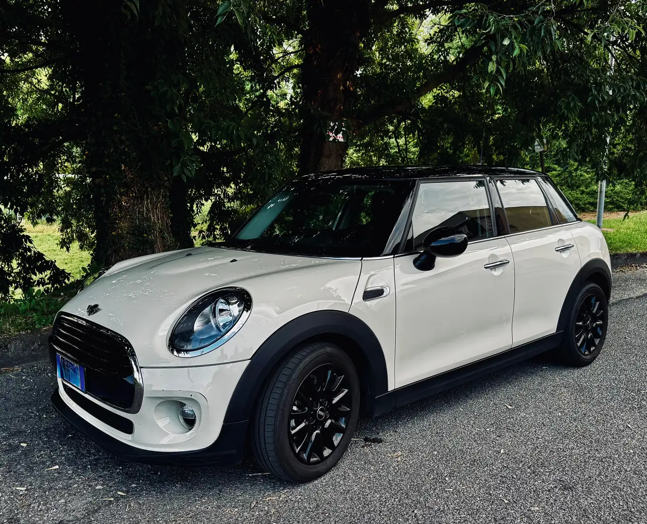 MINI Cooper D Mini IV F55-F56 2014 1.5 5p auto Bej - 1