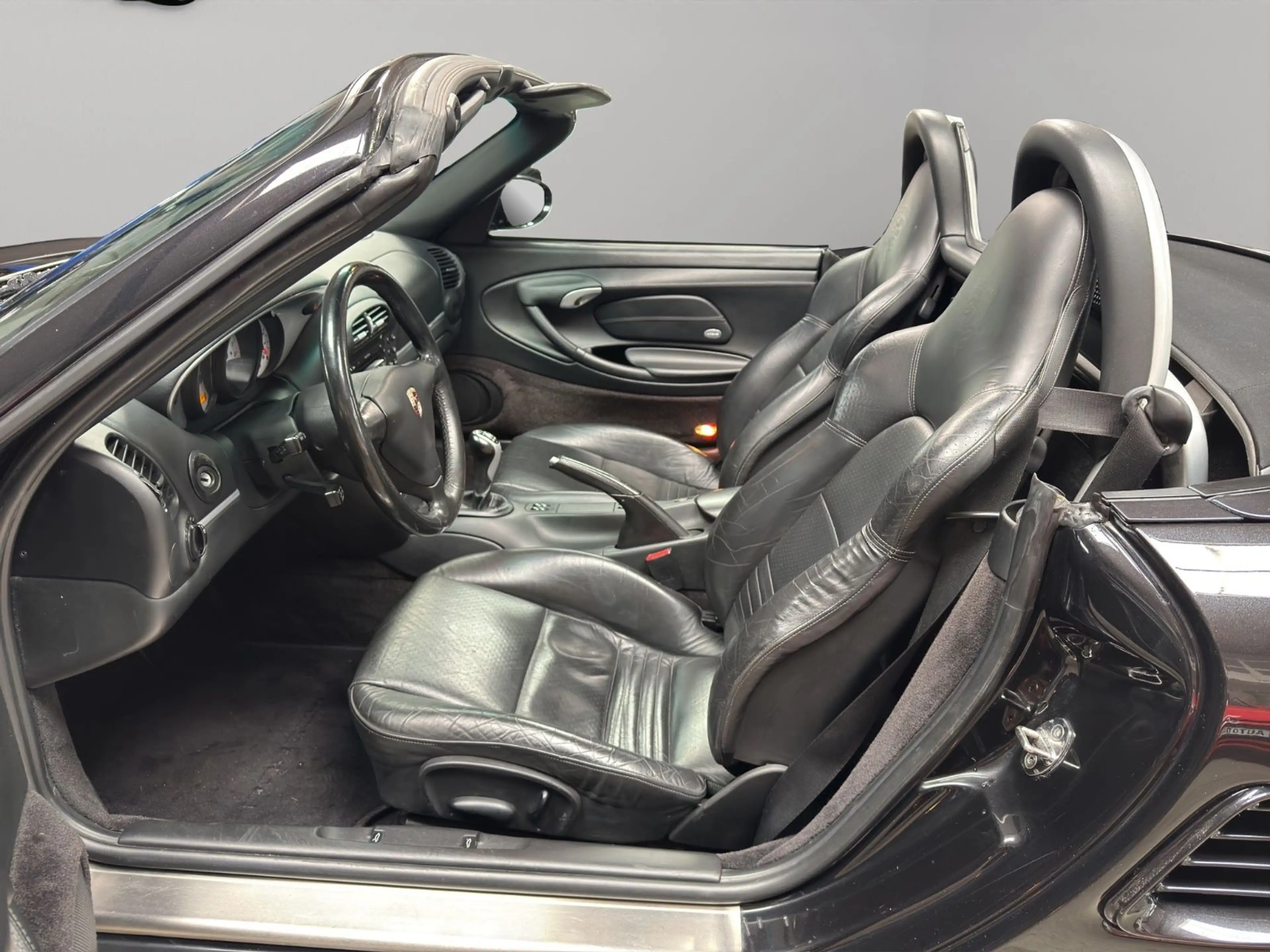 Porsche Boxster 2.7/HARDTOP/TÜV NEU/ LEDER — photo 9