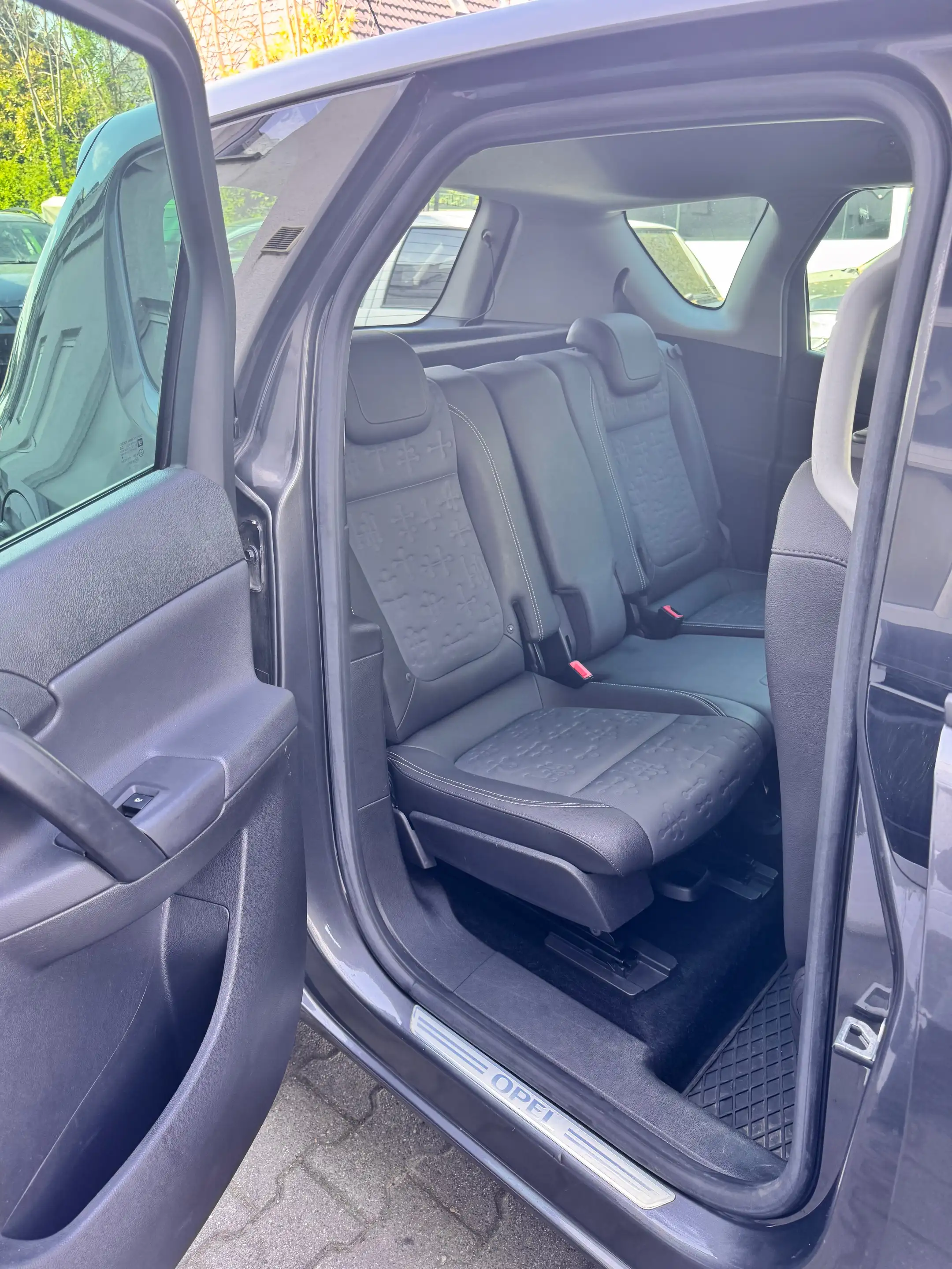 Opel Meriva Innovation — photo 14