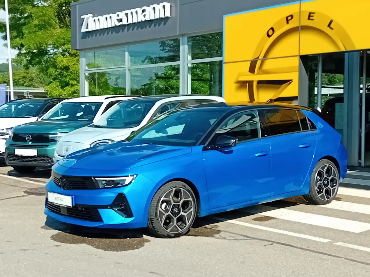 Opel Astra Lim. 5-trg. Ultimate Standheizung Blau - 1