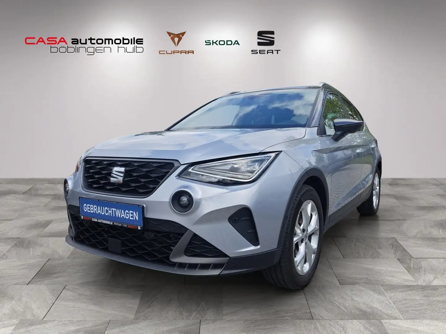 SEAT Arona FR 1.5 TSI DSG AHK Voll-LED Navi SHZ PDC Zilver - 1