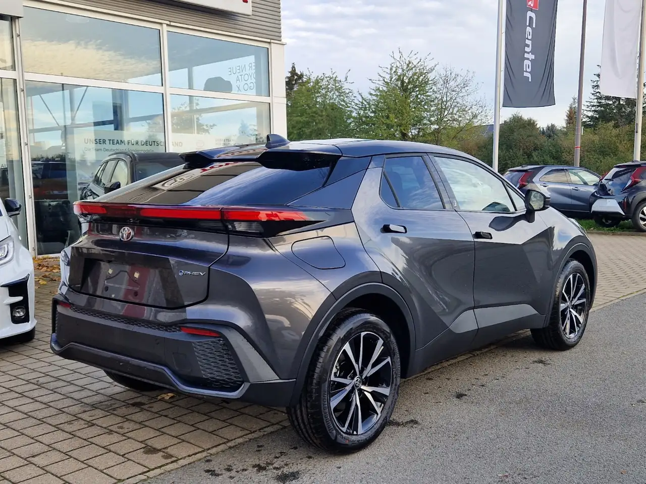 Toyota C-HR 2,0 Hybrid Plug-In 4x2 Teamplayer 6