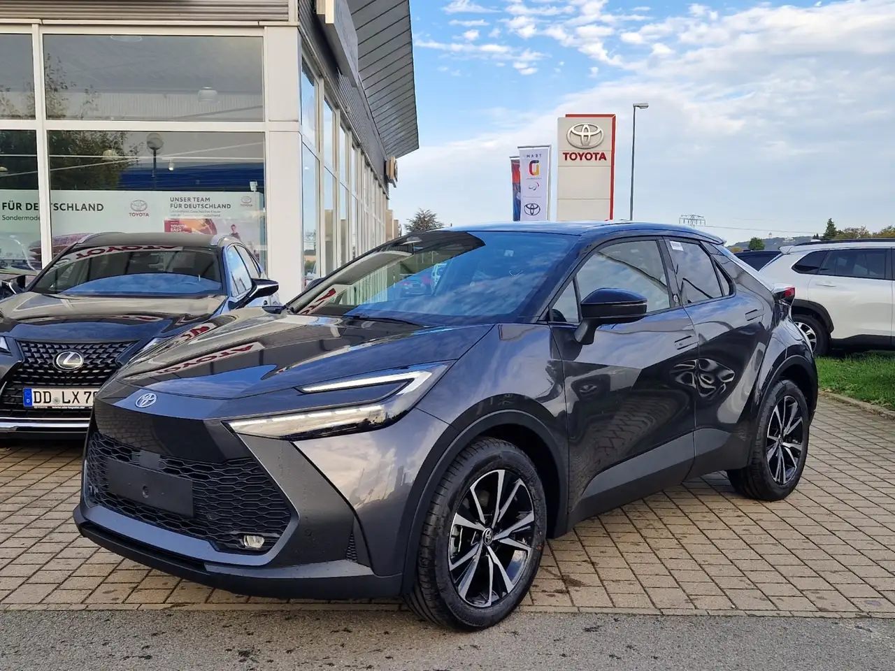 Toyota C-HR 2,0 Hybrid Plug-In 4x2 Teamplayer 2