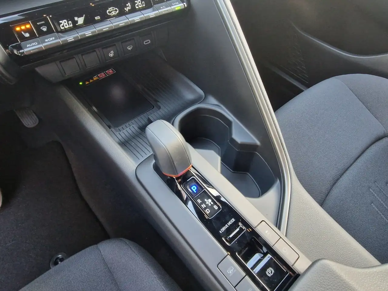 Toyota C-HR 2,0 Hybrid Plug-In 4x2 Teamplayer 16