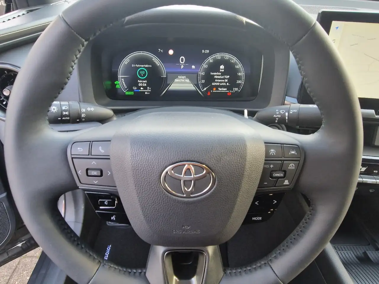 Toyota C-HR 2,0 Hybrid Plug-In 4x2 Teamplayer 13