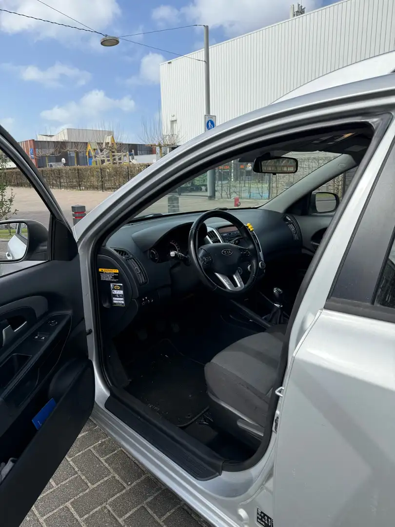 Kia Ceed / cee'd 1.4 CVVT Attract - 2