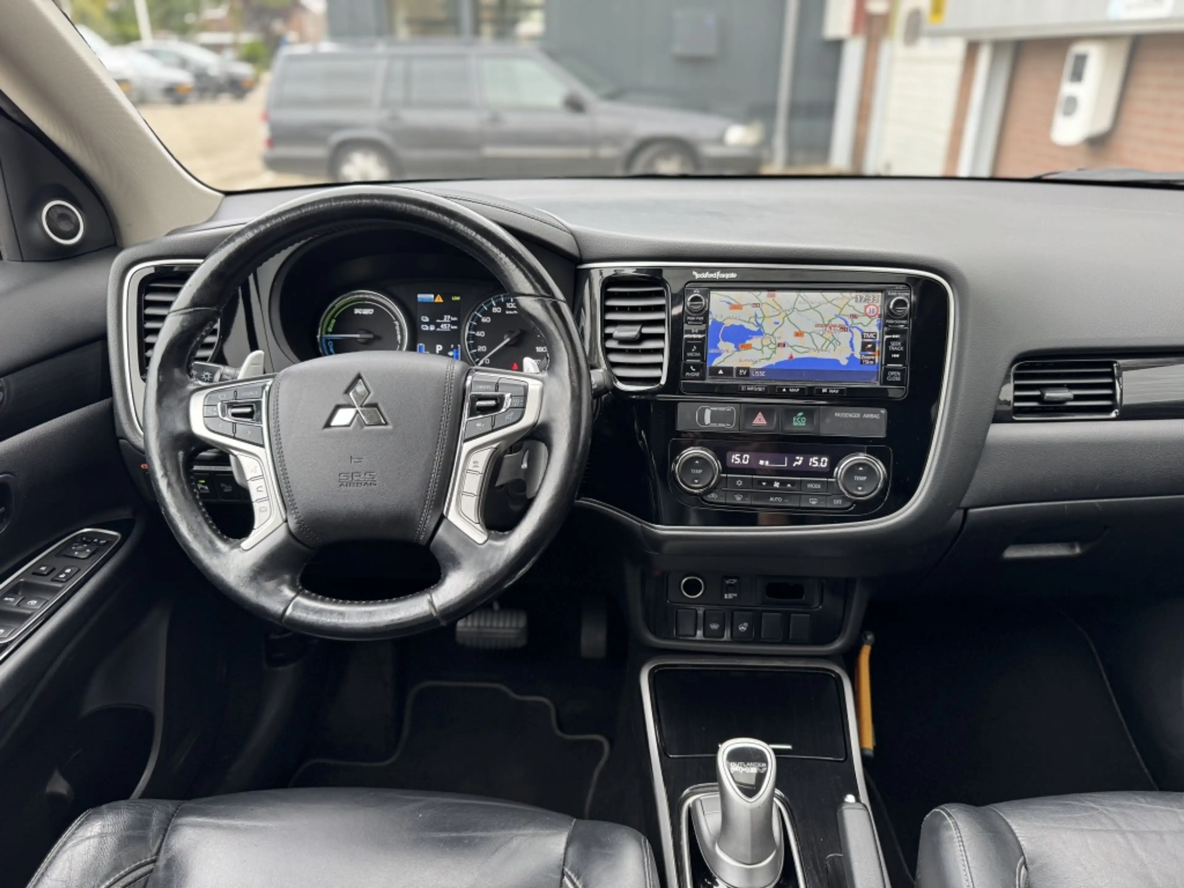 Mitsubishi Outlander Automaat | Trekhaak | 2.0 PHEV Instyle+ — photo 13