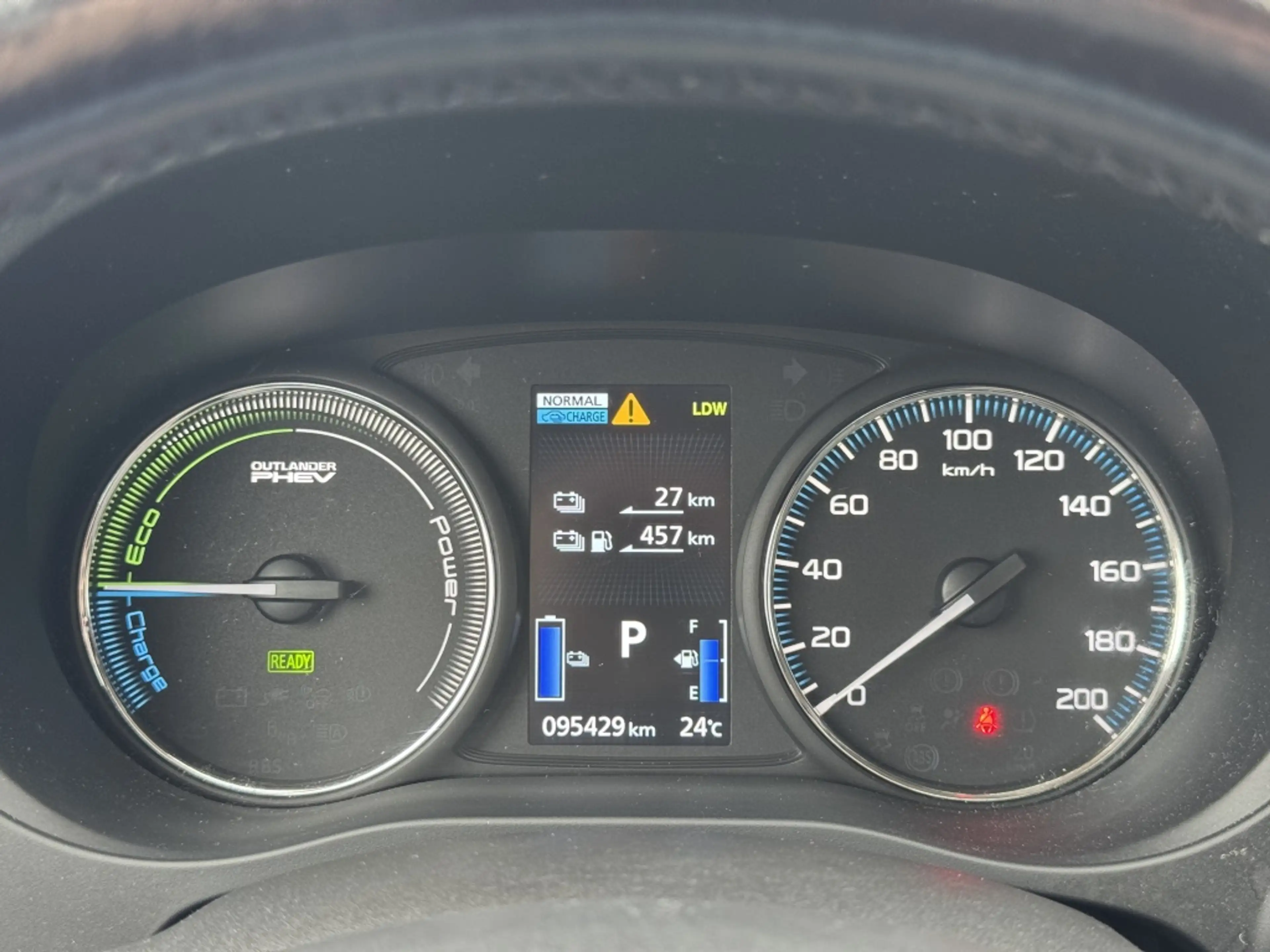 Mitsubishi Outlander Automaat | Trekhaak | 2.0 PHEV Instyle+ — photo 16