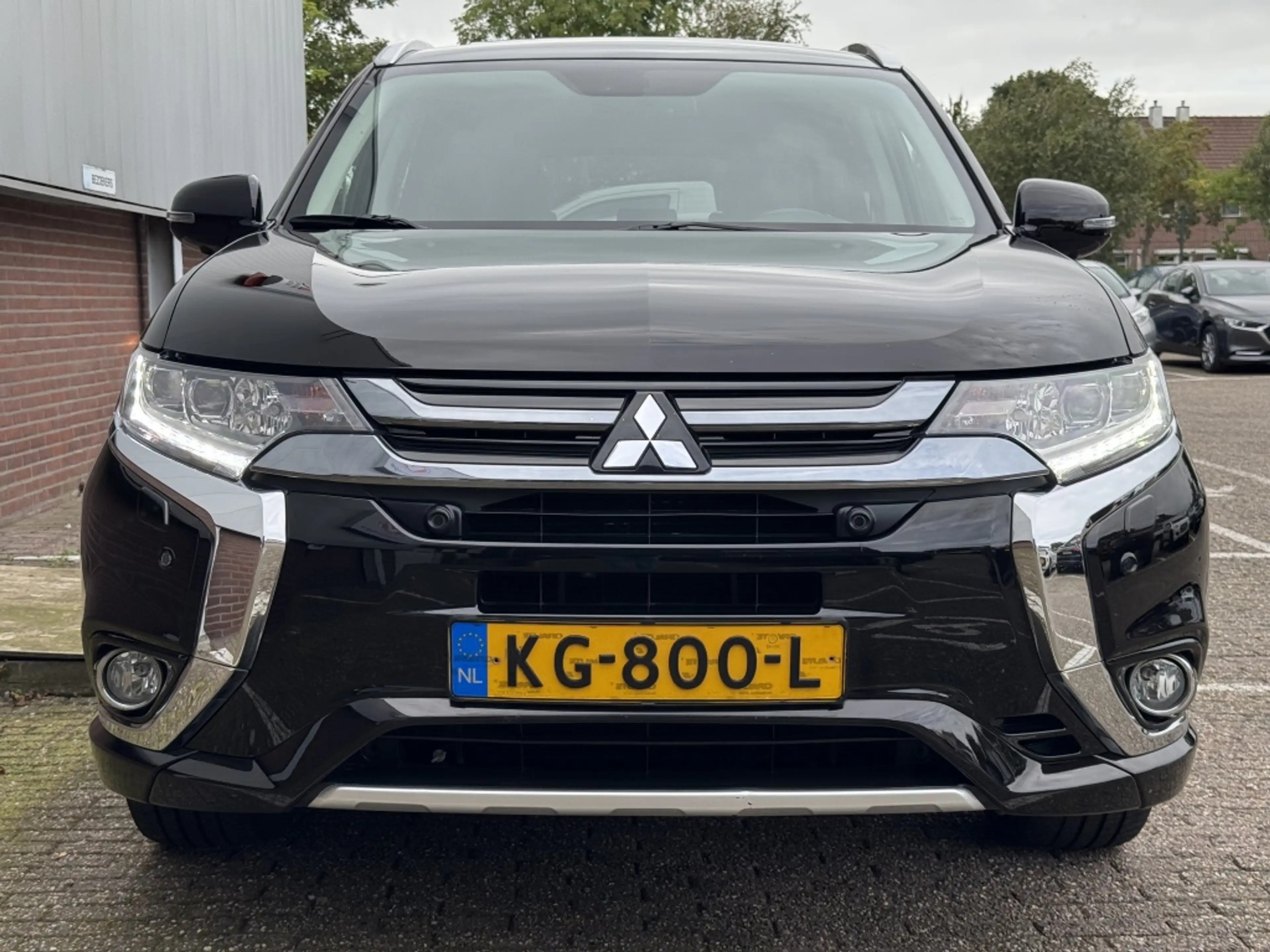 Mitsubishi Outlander Automaat | Trekhaak | 2.0 PHEV Instyle+ — photo 7