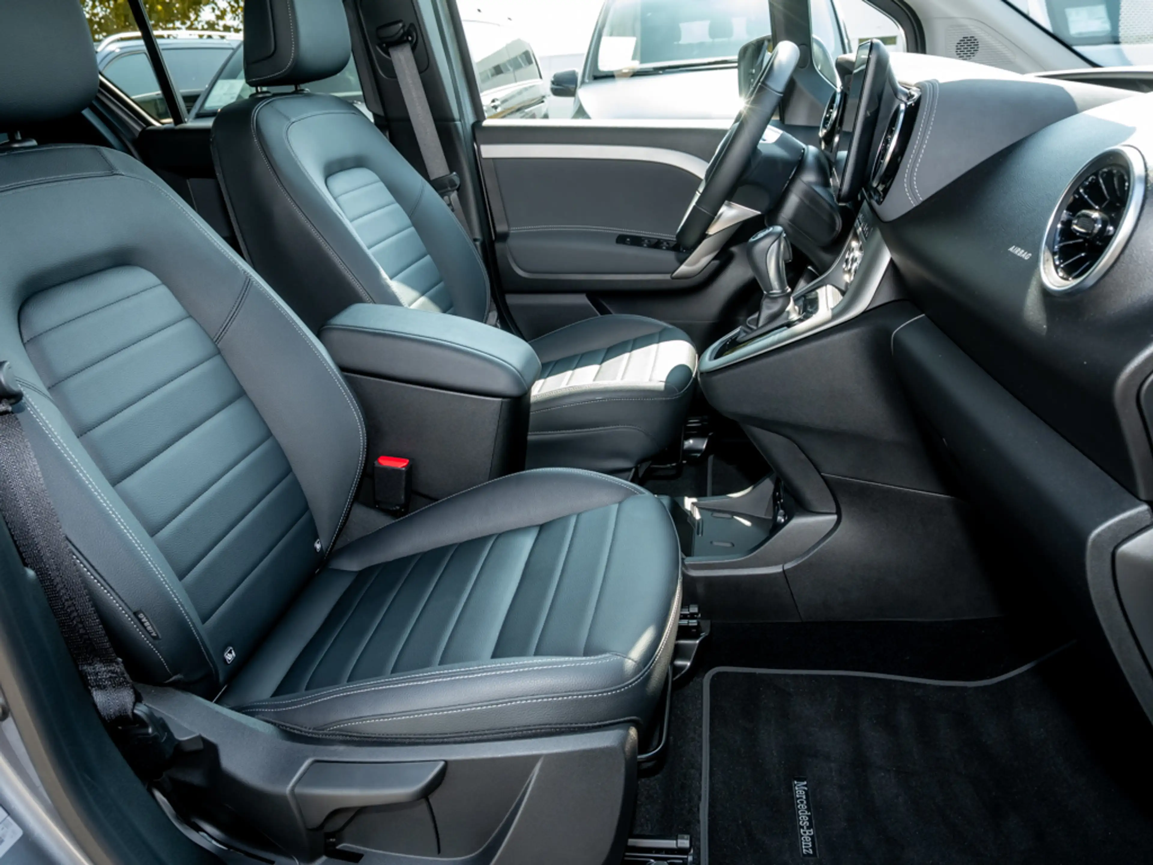 Mercedes-Benz T-Class T 180 d PROGRESSIVE 5 SITZE 7G-TRONIC LED KAMERA — photo 12