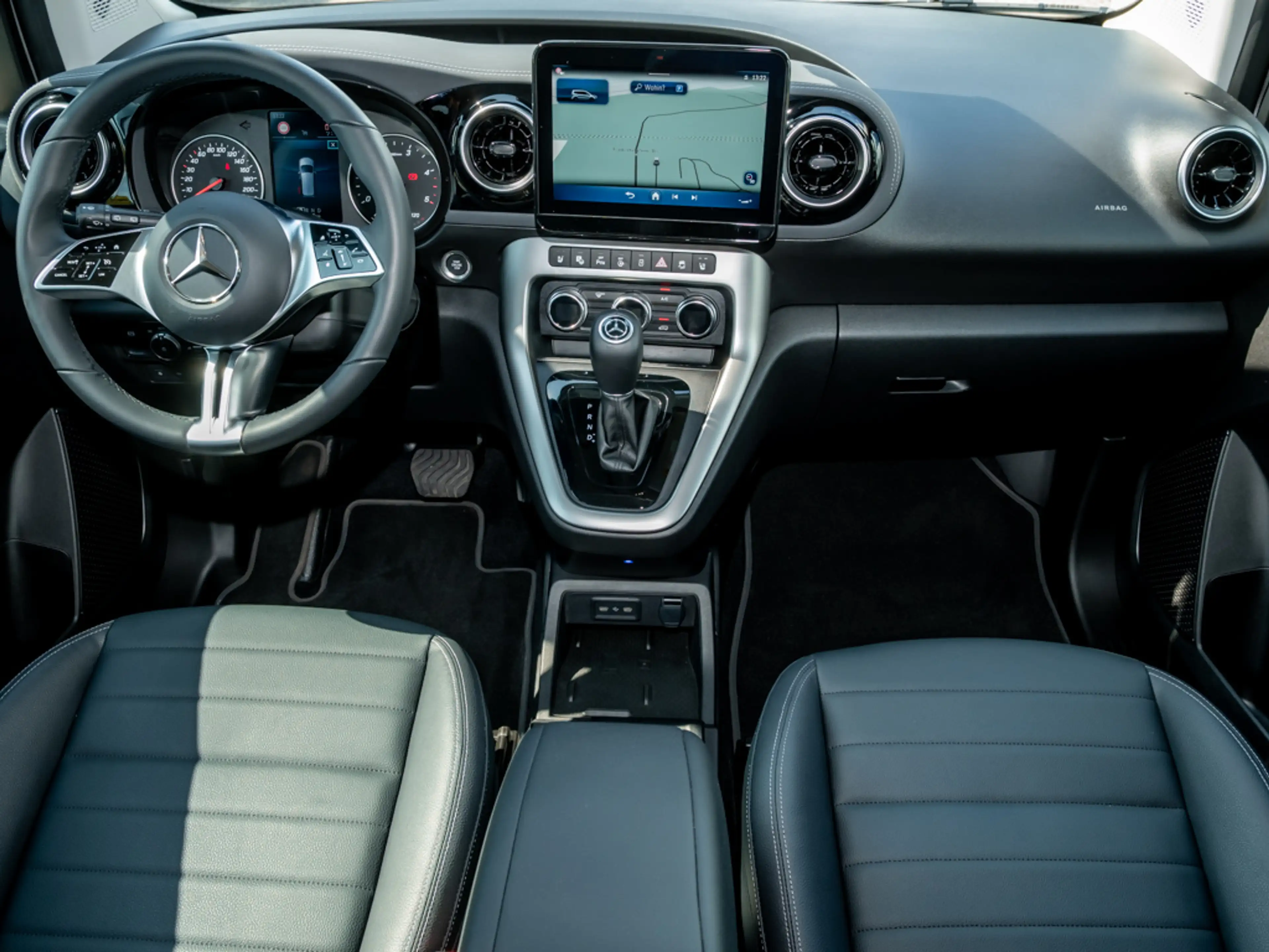 Mercedes-Benz T-Class T 180 d PROGRESSIVE 5 SITZE 7G-TRONIC LED KAMERA — photo 14