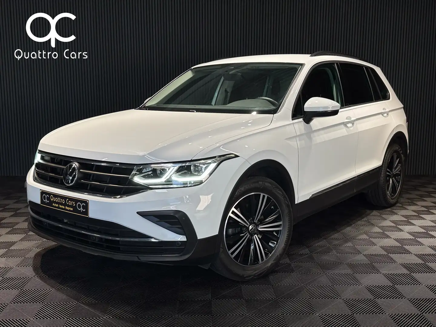 Volkswagen Tiguan 2.0 TDI Boite auto - Feux led - New modele - Gps Blanc - 1