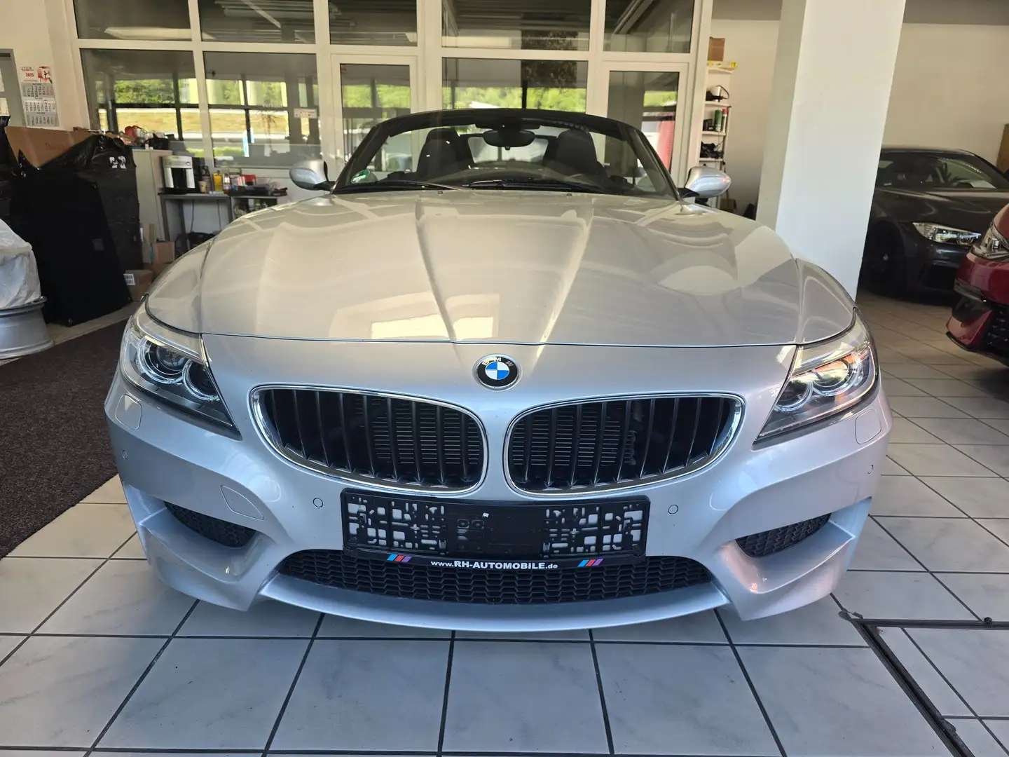 BMW Z4 sDrive 20i Gris - 1